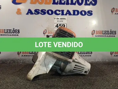 LOTE 459 - 01 MOTOR PARA ROÇADEIRA STIHL. (NO ESTADO) ATENÇÃO! FAZER A VISITAÇÃO ANTES DE ARREMATAR, NÃO SABEMOS SE FUNCIONA. LEILÃO NÃO TEM GARANTIA E NEM DEVOLUÇÃO, SUJEITO A POSSÍVEIS AVARIAS VISÍVEIS/OCULTAS E/OU AUSÊNCIA DE COMPONENTES.