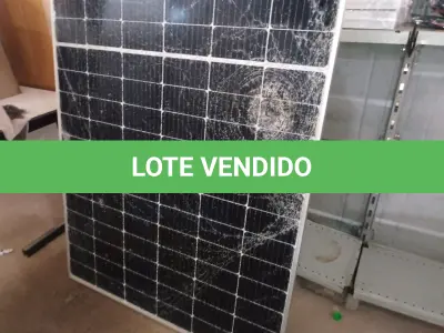 LOTE 489 - 01 PLACA SOLAR 41V 445W COM AVARIAS. (NO ESTADO) ATENÇÃO! FAZER A VISITAÇÃO ANTES DE ARREMATAR, NÃO SABEMOS SE FUNCIONA. LEILÃO NÃO TEM GARANTIA E NEM DEVOLUÇÃO, SUJEITO A POSSÍVEIS AVARIAS VISÍVEIS/OCULTAS E/OU AUSÊNCIA DE COMPONENTES.