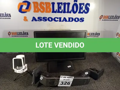 LOTE 326 - 01 MONITOR, 01 SUPORTE ARTICULADO E 01 MICROFONE. (NO ESTADO) ATENÇÃO! FAZER A VISITAÇÃO ANTES DE ARREMATAR, NÃO SABEMOS SE FUNCIONA. LEILÃO NÃO TEM GARANTIA E NEM DEVOLUÇÃO, SUJEITO A POSSÍVEIS AVARIAS VISÍVEIS/OCULTAS E/OU AUSÊNCIA DE COMPONENTES.