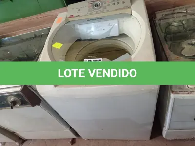 LOTE 522 - 01 MÁQUINA DE LAVAR ROUPAS MARCA BRASTEMP 11KG 220V. (NO ESTADO) ATENÇÃO! FAZER A VISITAÇÃO ANTES DE ARREMATAR, NÃO SABEMOS SE FUNCIONA. LEILÃO NÃO TEM GARANTIA E NEM DEVOLUÇÃO, SUJEITO A POSSÍVEIS AVARIAS VISÍVEIS/OCULTAS E/OU AUSÊNCIA DE COMPONENTES.