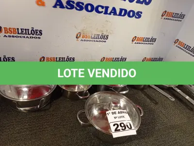 LOTE 290 - 01 JOGO DE PANELAS. (NO ESTADO) ATENÇÃO! FAZER A VISITAÇÃO ANTES DE ARREMATAR, NÃO SABEMOS SE FUNCIONA. LEILÃO NÃO TEM GARANTIA E NEM DEVOLUÇÃO, SUJEITO A POSSÍVEIS AVARIAS VISÍVEIS/OCULTAS E/OU AUSÊNCIA DE COMPONENTES.