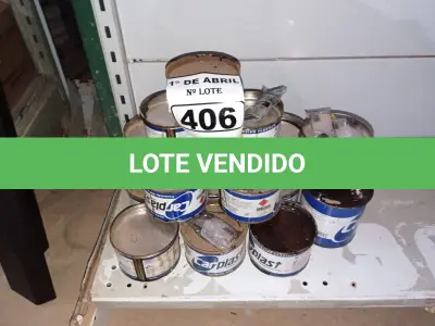 LOTE 406 - 01 LOTE COM VÁRIAS LATAS DE ADESIVO PLÁSTICO. (NO ESTADO) ATENÇÃO! FAZER A VISITAÇÃO ANTES DE ARREMATAR, NÃO SABEMOS SE FUNCIONA. LEILÃO NÃO TEM GARANTIA E NEM DEVOLUÇÃO, SUJEITO A POSSÍVEIS AVARIAS VISÍVEIS/OCULTAS E/OU AUSÊNCIA DE COMPONENTES.