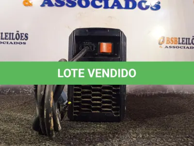 LOTE 456 - 01 INVERSORA DE SOLDA. (NO ESTADO) ATENÇÃO! FAZER A VISITAÇÃO ANTES DE ARREMATAR, NÃO SABEMOS SE FUNCIONA. LEILÃO NÃO TEM GARANTIA E NEM DEVOLUÇÃO, SUJEITO A POSSÍVEIS AVARIAS VISÍVEIS/OCULTAS E/OU AUSÊNCIA DE COMPONENTES.