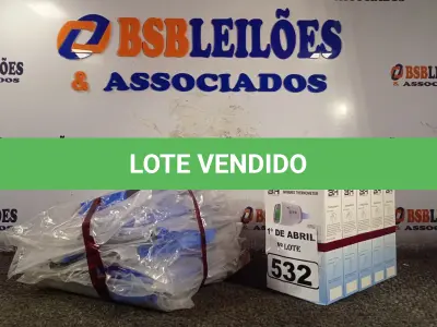 LOTE 532 - 10 MÁSCARAS DE PROTEÇÃO E 05 TERMÔMETROS DIGITAIS. (NO ESTADO) ATENÇÃO! FAZER A VISITAÇÃO ANTES DE ARREMATAR, NÃO SABEMOS SE FUNCIONA. LEILÃO NÃO TEM GARANTIA E NEM DEVOLUÇÃO, SUJEITO A POSSÍVEIS AVARIAS VISÍVEIS/OCULTAS E/OU AUSÊNCIA DE COMPONENTES.