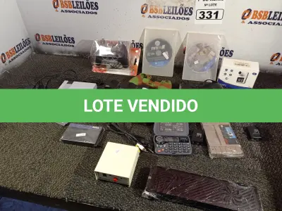 LOTE 331 - 01 LOTE COM PERIFÉRICOS DIVERSOS PARA VIDEOGAME. (NO ESTADO) ATENÇÃO! FAZER A VISITAÇÃO ANTES DE ARREMATAR, NÃO SABEMOS SE FUNCIONA. LEILÃO NÃO TEM GARANTIA E NEM DEVOLUÇÃO, SUJEITO A POSSÍVEIS AVARIAS VISÍVEIS/OCULTAS E/OU AUSÊNCIA DE COMPONENTES.