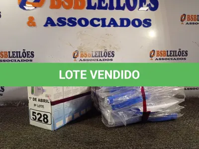 LOTE 528 - 10 MÁSCARAS DE PROTEÇÃO E 05 TERMÔMETROS DIGITAIS. (NO ESTADO) ATENÇÃO! FAZER A VISITAÇÃO ANTES DE ARREMATAR, NÃO SABEMOS SE FUNCIONA. LEILÃO NÃO TEM GARANTIA E NEM DEVOLUÇÃO, SUJEITO A POSSÍVEIS AVARIAS VISÍVEIS/OCULTAS E/OU AUSÊNCIA DE COMPONENTES.