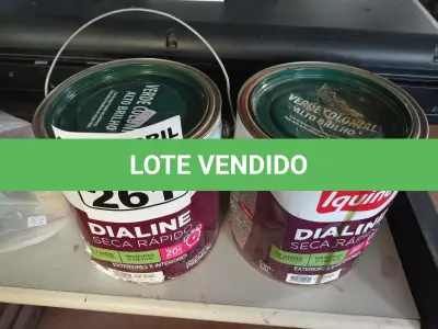 LOTE 261 - 02 GALÕES DE ESMALTE SINTÉTICO IQUINE DIALINE 3,6L NA COR VERDE COLONIAL. (NO ESTADO) ATENÇÃO! FAZER A VISITAÇÃO ANTES DE ARREMATAR, NÃO SABEMOS SE FUNCIONA. LEILÃO NÃO TEM GARANTIA E NEM DEVOLUÇÃO, SUJEITO A POSSÍVEIS AVARIAS VISÍVEIS/OCULTAS E/OU AUSÊNCIA DE COMPONENTES.