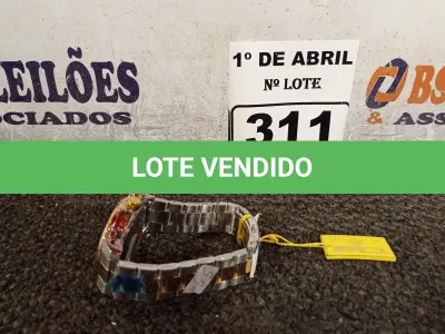 LOTE 311 - 01 RELÓGIO INVICTA. (NO ESTADO) ATENÇÃO! FAZER A VISITAÇÃO ANTES DE ARREMATAR, NÃO SABEMOS SE FUNCIONA. LEILÃO NÃO TEM GARANTIA E NEM DEVOLUÇÃO, SUJEITO A POSSÍVEIS AVARIAS VISÍVEIS/OCULTAS E/OU AUSÊNCIA DE COMPONENTES.