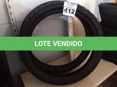 LOTE 412 - 02 PNEUS DE MOTO USADOS 90/90/21 E 80/90/21. (NO ESTADO) ATENÇÃO! FAZER A VISITAÇÃO ANTES DE ARREMATAR, NÃO SABEMOS SE FUNCIONA. LEILÃO NÃO TEM GARANTIA E NEM DEVOLUÇÃO, SUJEITO A POSSÍVEIS AVARIAS VISÍVEIS/OCULTAS E/OU AUSÊNCIA DE COMPONENTES.