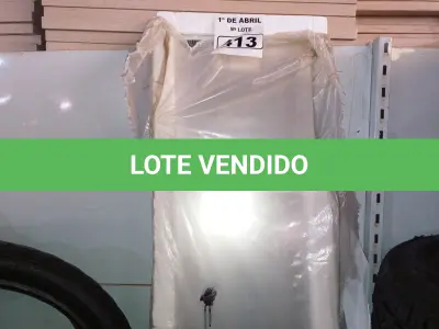 LOTE 413 - 02 ESPELHOS. (NO ESTADO) ATENÇÃO! FAZER A VISITAÇÃO ANTES DE ARREMATAR, NÃO SABEMOS SE FUNCIONA. LEILÃO NÃO TEM GARANTIA E NEM DEVOLUÇÃO, SUJEITO A POSSÍVEIS AVARIAS VISÍVEIS/OCULTAS E/OU AUSÊNCIA DE COMPONENTES.