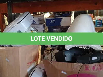 LOTE 103 - 01 LOTE COM VÁRIAS CAIXAS DE SOM PARA PC MARCAS E MODELOS DIVERSOS. (NO ESTADO) ATENÇÃO! FAZER A VISITAÇÃO ANTES DE ARREMATAR, NÃO SABEMOS SE FUNCIONA. LEILÃO NÃO TEM GARANTIA E NEM DEVOLUÇÃO, SUJEITO A POSSÍVEIS AVARIAS VISÍVEIS/OCULTAS E/OU AUSÊNCIA DE COMPONENTES.