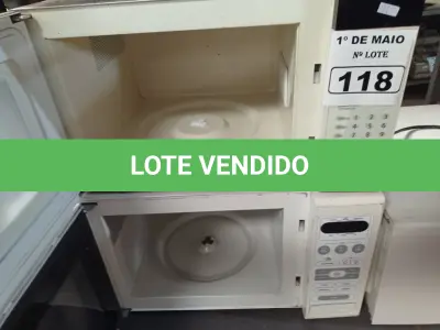 LOTE 118 - 03 MICRO-ONDAS MARCAS E MODELOS DIVERSOS. (NO ESTADO) ATENÇÃO! FAZER A VISITAÇÃO ANTES DE ARREMATAR, NÃO SABEMOS SE FUNCIONA. LEILÃO NÃO TEM GARANTIA E NEM DEVOLUÇÃO, SUJEITO A POSSÍVEIS AVARIAS VISÍVEIS/OCULTAS E/OU AUSÊNCIA DE COMPONENTES.
