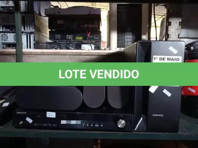LOTE 030 - 01 DVD HOME THEATER MARCA SAMSUNG. (NO ESTADO) ATENÇÃO! FAZER A VISITAÇÃO ANTES DE ARREMATAR, NÃO SABEMOS SE FUNCIONA. LEILÃO NÃO TEM GARANTIA E NEM DEVOLUÇÃO, SUJEITO A POSSÍVEIS AVARIAS VISÍVEIS/OCULTAS E/OU AUSÊNCIA DE COMPONENTES.