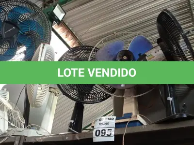 LOTE 095 - 08 VENTILADORES MARCAS E MODELOS DIVERSOS. (NO ESTADO) ATENÇÃO! FAZER A VISITAÇÃO ANTES DE ARREMATAR, NÃO SABEMOS SE FUNCIONA. LEILÃO NÃO TEM GARANTIA E NEM DEVOLUÇÃO, SUJEITO A POSSÍVEIS AVARIAS VISÍVEIS/OCULTAS E/OU AUSÊNCIA DE COMPONENTES.