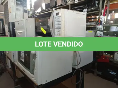 LOTE 129 - 03 MICRO-ONDAS MARCAS E MODELOS DIVERSOS. (NO ESTADO) ATENÇÃO! FAZER A VISITAÇÃO ANTES DE ARREMATAR, NÃO SABEMOS SE FUNCIONA. LEILÃO NÃO TEM GARANTIA E NEM DEVOLUÇÃO, SUJEITO A POSSÍVEIS AVARIAS VISÍVEIS/OCULTAS E/OU AUSÊNCIA DE COMPONENTES.