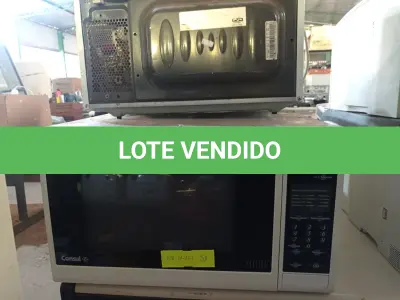 LOTE 129 - 03 MICRO-ONDAS MARCAS E MODELOS DIVERSOS. (NO ESTADO) ATENÇÃO! FAZER A VISITAÇÃO ANTES DE ARREMATAR, NÃO SABEMOS SE FUNCIONA. LEILÃO NÃO TEM GARANTIA E NEM DEVOLUÇÃO, SUJEITO A POSSÍVEIS AVARIAS VISÍVEIS/OCULTAS E/OU AUSÊNCIA DE COMPONENTES.