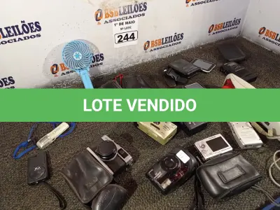 LOTE 244 - 01 LOTE COM MATERIAIS DIVERSOS. (NO ESTADO) ATENÇÃO! FAZER A VISITAÇÃO ANTES DE ARREMATAR, NÃO SABEMOS SE FUNCIONA. LEILÃO NÃO TEM GARANTIA E NEM DEVOLUÇÃO, SUJEITO A POSSÍVEIS AVARIAS VISÍVEIS/OCULTAS E/OU AUSÊNCIA DE COMPONENTES.