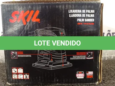 LOTE 206 - 01 LIXADEIRA ORBITAL DE PALMA 7232 200W-1/4 DE LIXA 220V MARCA SKIL. (NOVA) (NO ESTADO)