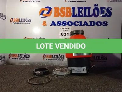 LOTE 031 - 01 TRITURADOR PARA RESÍDUOS DE ALIMENTOS. (NO ESTADO) ATENÇÃO! FAZER A VISITAÇÃO ANTES DE ARREMATAR, NÃO SABEMOS SE FUNCIONA. LEILÃO NÃO TEM GARANTIA E NEM DEVOLUÇÃO, SUJEITO A POSSÍVEIS AVARIAS VISÍVEIS/OCULTAS E/OU AUSÊNCIA DE COMPONENTES.