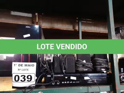 LOTE 039 - 01 DVD HOME THEATER MARCA PHILCO. (NO ESTADO) ATENÇÃO! FAZER A VISITAÇÃO ANTES DE ARREMATAR, NÃO SABEMOS SE FUNCIONA. LEILÃO NÃO TEM GARANTIA E NEM DEVOLUÇÃO, SUJEITO A POSSÍVEIS AVARIAS VISÍVEIS/OCULTAS E/OU AUSÊNCIA DE COMPONENTES.