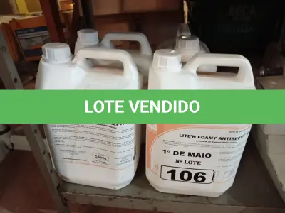 LOTE 106 - 20 LITROS DE SABONETE DE ESPUMA ANTISSÉPTICO. (NO ESTADO) ATENÇÃO! FAZER A VISITAÇÃO ANTES DE ARREMATAR, NÃO SABEMOS SE FUNCIONA. LEILÃO NÃO TEM GARANTIA E NEM DEVOLUÇÃO, SUJEITO A POSSÍVEIS AVARIAS VISÍVEIS/OCULTAS E/OU AUSÊNCIA DE COMPONENTES.