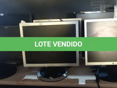 LOTE 136 - 06 MONITORES MARCAS E MODELOS DIVERSOS PARA RETIRADA DE PEÇAS. (NO ESTADO) ATENÇÃO! FAZER A VISITAÇÃO ANTES DE ARREMATAR, NÃO SABEMOS SE FUNCIONA. LEILÃO NÃO TEM GARANTIA E NEM DEVOLUÇÃO, SUJEITO A POSSÍVEIS AVARIAS VISÍVEIS/OCULTAS E/OU AUSÊNCIA DE COMPONENTES.