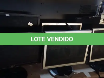 LOTE 136 - 06 MONITORES MARCAS E MODELOS DIVERSOS PARA RETIRADA DE PEÇAS. (NO ESTADO) ATENÇÃO! FAZER A VISITAÇÃO ANTES DE ARREMATAR, NÃO SABEMOS SE FUNCIONA. LEILÃO NÃO TEM GARANTIA E NEM DEVOLUÇÃO, SUJEITO A POSSÍVEIS AVARIAS VISÍVEIS/OCULTAS E/OU AUSÊNCIA DE COMPONENTES.