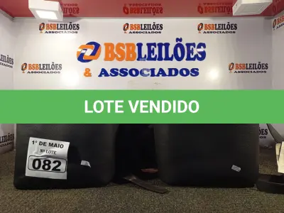 LOTE 082 - 04 CASES EM COURO. (NO ESTADO) ATENÇÃO! FAZER A VISITAÇÃO ANTES DE ARREMATAR, NÃO SABEMOS SE FUNCIONA. LEILÃO NÃO TEM GARANTIA E NEM DEVOLUÇÃO, SUJEITO A POSSÍVEIS AVARIAS VISÍVEIS/OCULTAS E/OU AUSÊNCIA DE COMPONENTES.