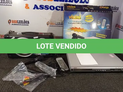 LOTE 097 - 01 DVD KARAOKÊ E 01 CAIXA DE SOM BLUETOOTH. (NO ESTADO) ATENÇÃO! FAZER A VISITAÇÃO ANTES DE ARREMATAR, NÃO SABEMOS SE FUNCIONA. LEILÃO NÃO TEM GARANTIA E NEM DEVOLUÇÃO, SUJEITO A POSSÍVEIS AVARIAS VISÍVEIS/OCULTAS E/OU AUSÊNCIA DE COMPONENTES.