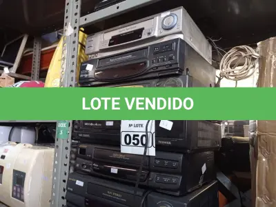 LOTE 050 - 07 APARELHOS DE VIDEOCASSETE MARCAS E MODELOS DIVERSOS. (NO ESTADO) ATENÇÃO! FAZER A VISITAÇÃO ANTES DE ARREMATAR, NÃO SABEMOS SE FUNCIONA. LEILÃO NÃO TEM GARANTIA E NEM DEVOLUÇÃO, SUJEITO A POSSÍVEIS AVARIAS VISÍVEIS/OCULTAS E/OU AUSÊNCIA DE COMPONENTES.
