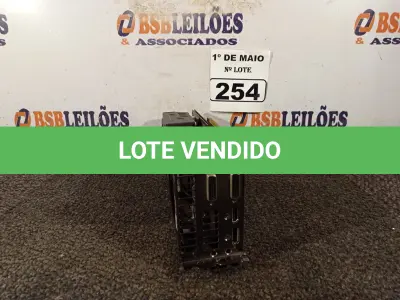 LOTE 254 - 01 PLACA DE VÍDEO MARCA ASUS MODELO JTX-570. (NO ESTADO) ATENÇÃO! FAZER A VISITAÇÃO ANTES DE ARREMATAR, NÃO SABEMOS SE FUNCIONA. LEILÃO NÃO TEM GARANTIA E NEM DEVOLUÇÃO, SUJEITO A POSSÍVEIS AVARIAS VISÍVEIS/OCULTAS E/OU AUSÊNCIA DE COMPONENTES.