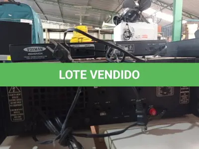LOTE 165 - 01 AMPLIFICADOR WATTSON DBS 1800 E 01 ECHOVOX DIGITAL DELAY. (NO ESTADO) ATENÇÃO! FAZER A VISITAÇÃO ANTES DE ARREMATAR, NÃO SABEMOS SE FUNCIONA. LEILÃO NÃO TEM GARANTIA E NEM DEVOLUÇÃO, SUJEITO A POSSÍVEIS AVARIAS VISÍVEIS/OCULTAS E/OU AUSÊNCIA DE COMPONENTES.