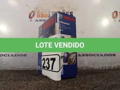 LOTE 237 - 01 TRENA A LASER GLM 40 MARCA BOSCH. (NOVA). (NO ESTADO)