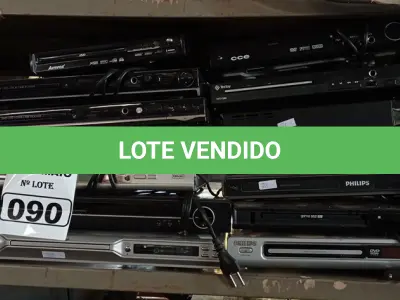 LOTE 090 - 14 APARELHOS DE DVD MARCAS E MODELOS DIVERSOS. (NO ESTADO) ATENÇÃO! FAZER A VISITAÇÃO ANTES DE ARREMATAR, NÃO SABEMOS SE FUNCIONA. LEILÃO NÃO TEM GARANTIA E NEM DEVOLUÇÃO, SUJEITO A POSSÍVEIS AVARIAS VISÍVEIS/OCULTAS E/OU AUSÊNCIA DE COMPONENTES.