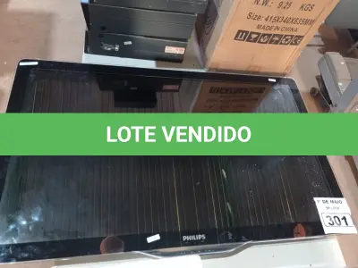 LOTE 301 - 01 TV PHILIPS 40” POL PARA RETIRADA DE PEÇAS. (NO ESTADO) ATENÇÃO! FAZER A VISITAÇÃO ANTES DE ARREMATAR, NÃO SABEMOS SE FUNCIONA. LEILÃO NÃO TEM GARANTIA E NEM DEVOLUÇÃO, SUJEITO A POSSÍVEIS AVARIAS VISÍVEIS/OCULTAS E/OU AUSÊNCIA DE COMPONENTES.