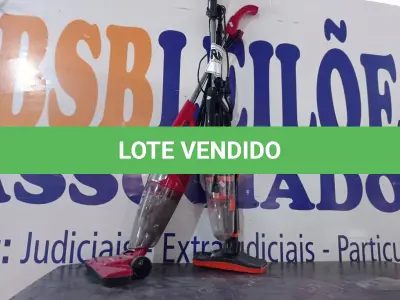 LOTE 018 - 02 ASPIRADORES DE PÓ MARCAS E MODELOS DIVERSOS. (NO ESTADO) ATENÇÃO! FAZER A VISITAÇÃO ANTES DE ARREMATAR, NÃO SABEMOS SE FUNCIONA. LEILÃO NÃO TEM GARANTIA E NEM DEVOLUÇÃO, SUJEITO A POSSÍVEIS AVARIAS VISÍVEIS/OCULTAS E/OU AUSÊNCIA DE COMPONENTES.