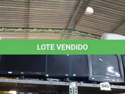 LOTE 046 - 01 LOTE COM VÁRIOS MONITORES MARCAS E MODELOS DIVERSOS. (NO ESTADO) ATENÇÃO! FAZER A VISITAÇÃO ANTES DE ARREMATAR, NÃO SABEMOS SE FUNCIONA. LEILÃO NÃO TEM GARANTIA E NEM DEVOLUÇÃO, SUJEITO A POSSÍVEIS AVARIAS VISÍVEIS/OCULTAS E/OU AUSÊNCIA DE COMPONENTES.