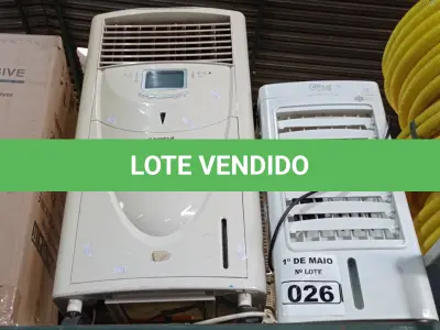 LOTE 026 - 02 CLIMATIZADORES DE AR MARCAS E MODELOS DIVERSOS. (NO ESTADO) ATENÇÃO! FAZER A VISITAÇÃO ANTES DE ARREMATAR, NÃO SABEMOS SE FUNCIONA. LEILÃO NÃO TEM GARANTIA E NEM DEVOLUÇÃO, SUJEITO A POSSÍVEIS AVARIAS VISÍVEIS/OCULTAS E/OU AUSÊNCIA DE COMPONENTES.