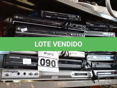 LOTE 090 - 14 APARELHOS DE DVD MARCAS E MODELOS DIVERSOS. (NO ESTADO) ATENÇÃO! FAZER A VISITAÇÃO ANTES DE ARREMATAR, NÃO SABEMOS SE FUNCIONA. LEILÃO NÃO TEM GARANTIA E NEM DEVOLUÇÃO, SUJEITO A POSSÍVEIS AVARIAS VISÍVEIS/OCULTAS E/OU AUSÊNCIA DE COMPONENTES.