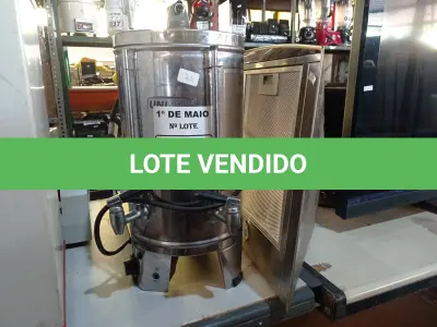 LOTE 134 - 01 DEPURADOR DE AR E 01 CAFETEIRA INDUSTRIAL. (NO ESTADO) ATENÇÃO! FAZER A VISITAÇÃO ANTES DE ARREMATAR, NÃO SABEMOS SE FUNCIONA. LEILÃO NÃO TEM GARANTIA E NEM DEVOLUÇÃO, SUJEITO A POSSÍVEIS AVARIAS VISÍVEIS/OCULTAS E/OU AUSÊNCIA DE COMPONENTES.