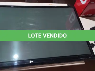 LOTE 198 - 01 TV LG 50” POL PARA RETIRADA DE PEÇAS. (NO ESTADO) ATENÇÃO! FAZER A VISITAÇÃO ANTES DE ARREMATAR, NÃO SABEMOS SE FUNCIONA. LEILÃO NÃO TEM GARANTIA E NEM DEVOLUÇÃO, SUJEITO A POSSÍVEIS AVARIAS VISÍVEIS/OCULTAS E/OU AUSÊNCIA DE COMPONENTES.