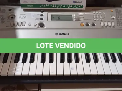 LOTE 156 - 01 TECLADO YAMAHA E 01 RADIO RELÓGIO DIGITAL. (NO ESTADO) ATENÇÃO! FAZER A VISITAÇÃO ANTES DE ARREMATAR, NÃO SABEMOS SE FUNCIONA. LEILÃO NÃO TEM GARANTIA E NEM DEVOLUÇÃO, SUJEITO A POSSÍVEIS AVARIAS VISÍVEIS/OCULTAS E/OU AUSÊNCIA DE COMPONENTES.