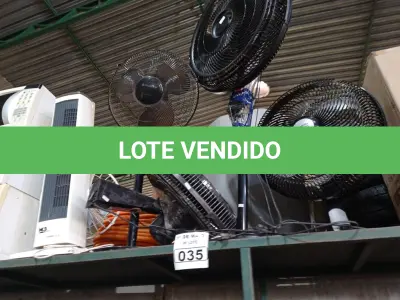 LOTE 035 - 06 VENTILADORES MARCAS E MODELOS DIVERSOS. (NO ESTADO) ATENÇÃO! FAZER A VISITAÇÃO ANTES DE ARREMATAR, NÃO SABEMOS SE FUNCIONA. LEILÃO NÃO TEM GARANTIA E NEM DEVOLUÇÃO, SUJEITO A POSSÍVEIS AVARIAS VISÍVEIS/OCULTAS E/OU AUSÊNCIA DE COMPONENTES.