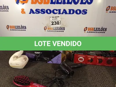 LOTE 230 - 03 ESCOVAS, 01 SECADOR E 01 MASSAGEADOR MARCAS E MODELOS DIVERSOS. (NO ESTADO) ATENÇÃO! FAZER A VISITAÇÃO ANTES DE ARREMATAR, NÃO SABEMOS SE FUNCIONA. LEILÃO NÃO TEM GARANTIA E NEM DEVOLUÇÃO, SUJEITO A POSSÍVEIS AVARIAS VISÍVEIS/OCULTAS E/OU AUSÊNCIA DE COMPONENTES.