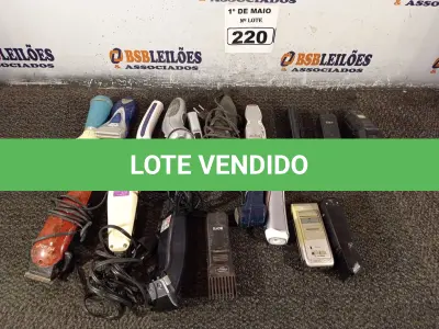 LOTE 220 - 01 LOTE COM MATERIAIS DIVERSOS. (NO ESTADO) ATENÇÃO! FAZER A VISITAÇÃO ANTES DE ARREMATAR, NÃO SABEMOS SE FUNCIONA. LEILÃO NÃO TEM GARANTIA E NEM DEVOLUÇÃO, SUJEITO A POSSÍVEIS AVARIAS VISÍVEIS/OCULTAS E/OU AUSÊNCIA DE COMPONENTES.