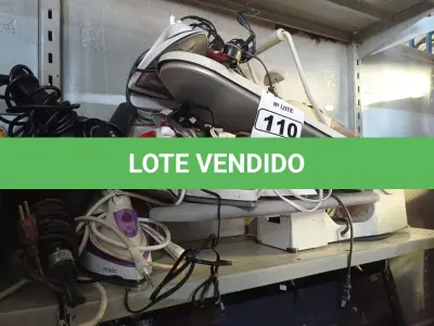 LOTE 110 - 01 LOTE COM VÁRIOS FERROS DE PASSAR MARCAS E MODELOS DIVERSOS. (NO ESTADO) ATENÇÃO! FAZER A VISITAÇÃO ANTES DE ARREMATAR, NÃO SABEMOS SE FUNCIONA. LEILÃO NÃO TEM GARANTIA E NEM DEVOLUÇÃO, SUJEITO A POSSÍVEIS AVARIAS VISÍVEIS/OCULTAS E/OU AUSÊNCIA DE COMPONENTES.