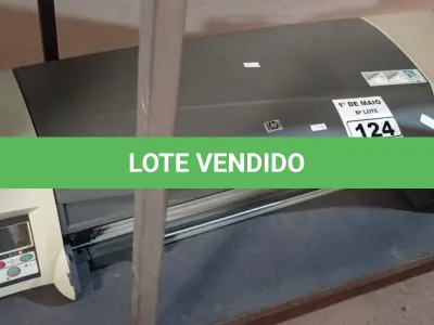 LOTE 124 - 01 PLOTTER MARCA HP DESING JET 111. (NO ESTADO) ATENÇÃO! FAZER A VISITAÇÃO ANTES DE ARREMATAR, NÃO SABEMOS SE FUNCIONA. LEILÃO NÃO TEM GARANTIA E NEM DEVOLUÇÃO, SUJEITO A POSSÍVEIS AVARIAS VISÍVEIS/OCULTAS E/OU AUSÊNCIA DE COMPONENTES.