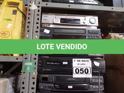 LOTE 050 - 07 APARELHOS DE VIDEOCASSETE MARCAS E MODELOS DIVERSOS. (NO ESTADO) ATENÇÃO! FAZER A VISITAÇÃO ANTES DE ARREMATAR, NÃO SABEMOS SE FUNCIONA. LEILÃO NÃO TEM GARANTIA E NEM DEVOLUÇÃO, SUJEITO A POSSÍVEIS AVARIAS VISÍVEIS/OCULTAS E/OU AUSÊNCIA DE COMPONENTES.