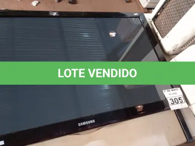 LOTE 305 - 01 TV DE PLASMA SAMSUNG 42” POL PARA RETIRADA DE PEÇAS. (NO ESTADO) ATENÇÃO! FAZER A VISITAÇÃO ANTES DE ARREMATAR, NÃO SABEMOS SE FUNCIONA. LEILÃO NÃO TEM GARANTIA E NEM DEVOLUÇÃO, SUJEITO A POSSÍVEIS AVARIAS VISÍVEIS/OCULTAS E/OU AUSÊNCIA DE COMPONENTES.