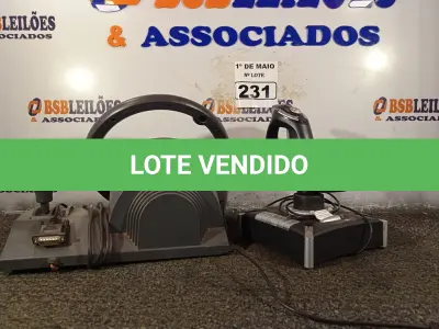 LOTE 231 - 02 JOYSTICK E 01 VOLANTE PARA VIDEOGAME MARCAS E MODELOS DIVERSOS. (NO ESTADO) ATENÇÃO! FAZER A VISITAÇÃO ANTES DE ARREMATAR, NÃO SABEMOS SE FUNCIONA. LEILÃO NÃO TEM GARANTIA E NEM DEVOLUÇÃO, SUJEITO A POSSÍVEIS AVARIAS VISÍVEIS/OCULTAS E/OU AUSÊNCIA DE COMPONENTES.